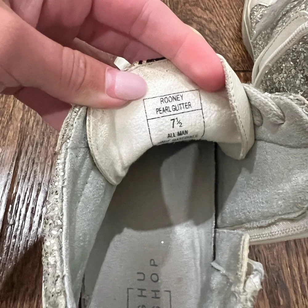 ShuShop Golden Goose Sneakers, silver with purple stars! Preppy, 7.5! - Picture 6 of 6